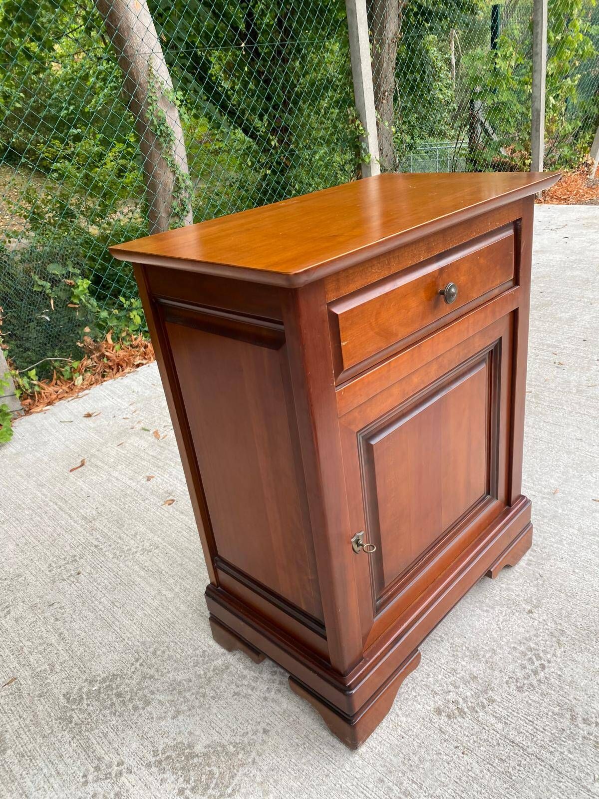 Louis-Philippe style bedside table or end table in cherry wood from the 1980s.
