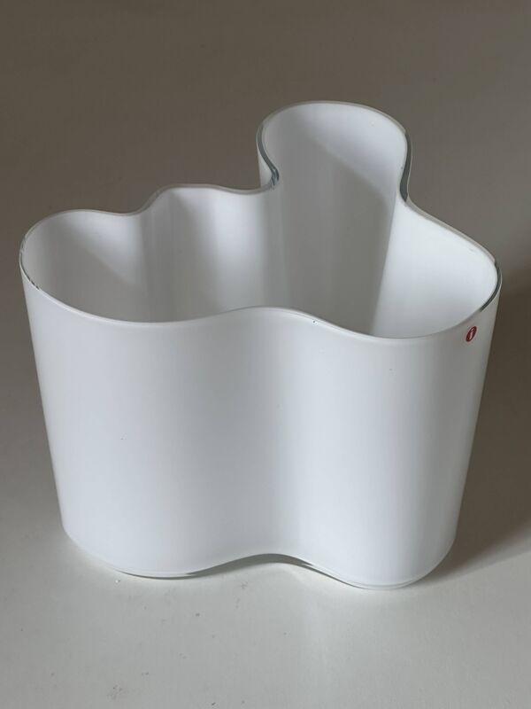 Vase savoy design alvar aalto pour iittalia design annees 70