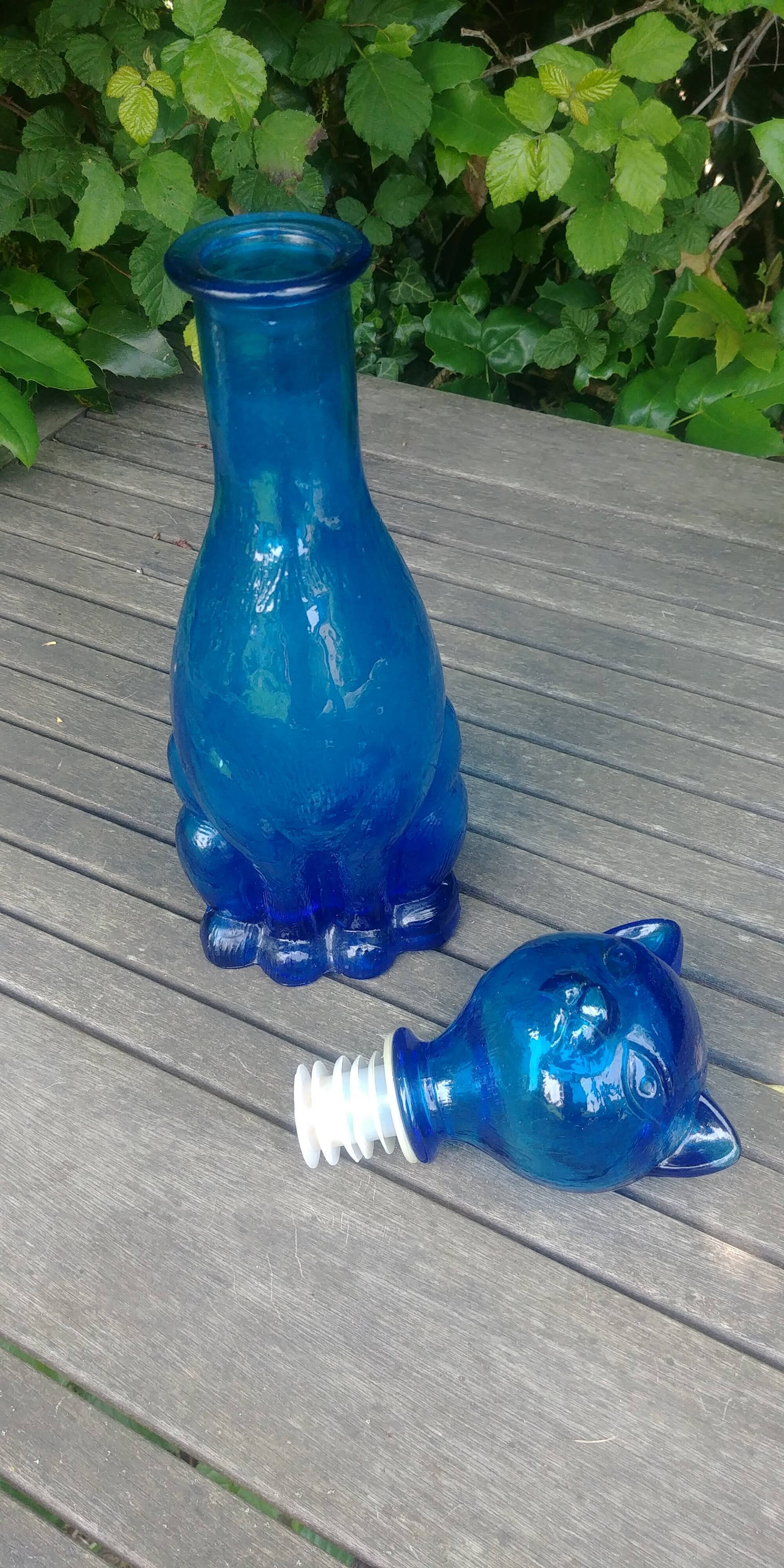 Carafe en forme  de chat  en verre bleu Empoli vintage