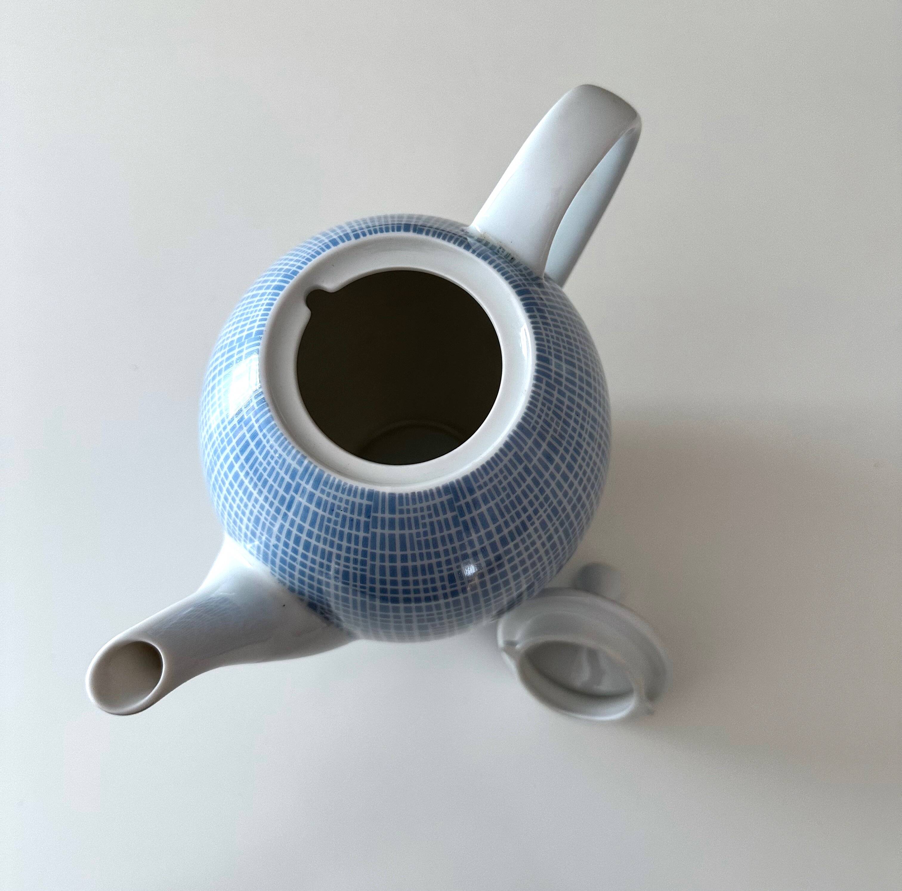 Arzberg Form 2000 “Bast” Pattern – Blue Teapot and Sugar Bowl