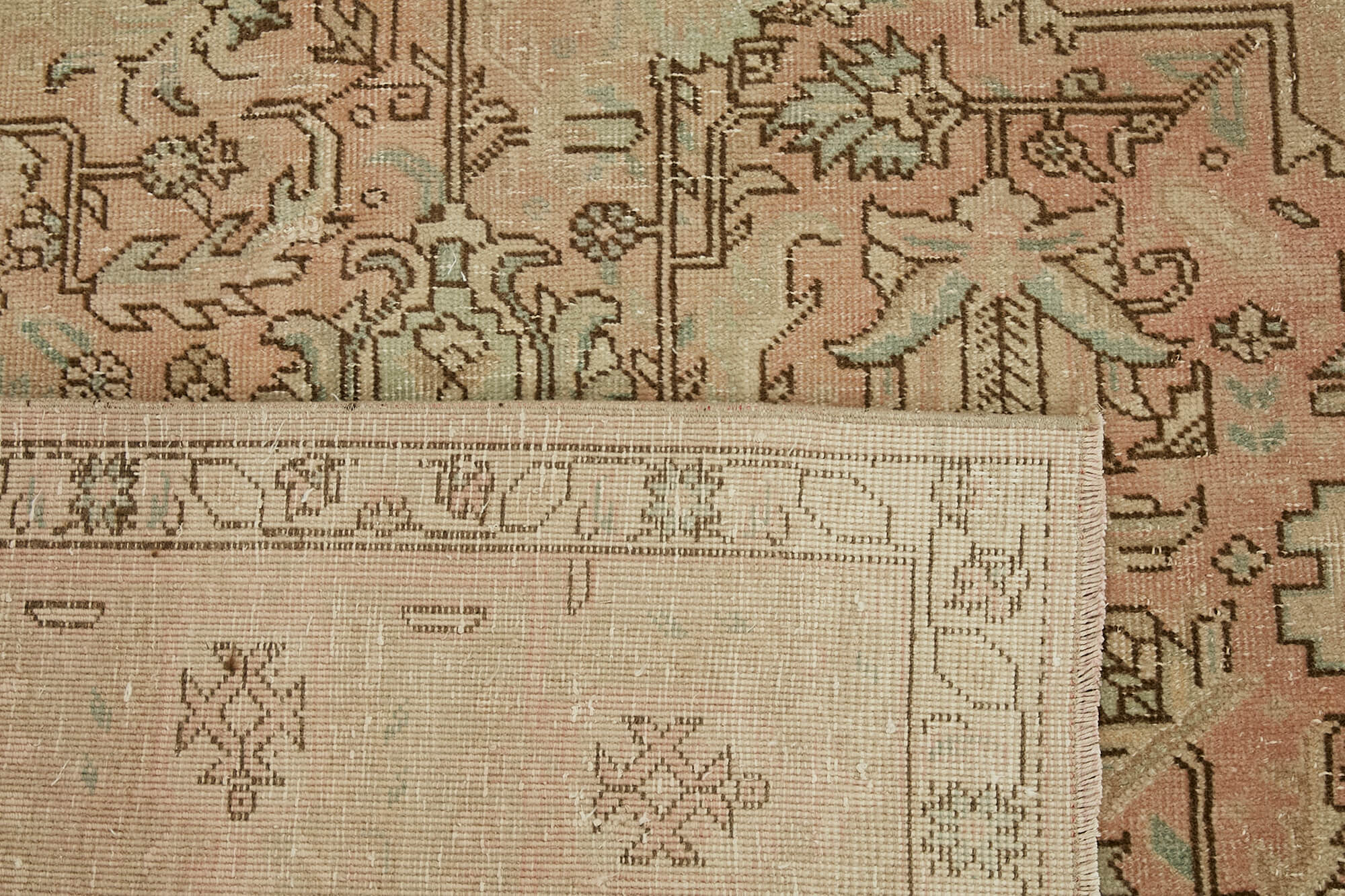 Hand-knotted persian antique 1970s 250 cm x 327 cm beige wool carpet