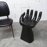 Tabouret, chaise en forme de main, noir et en bois sculpté