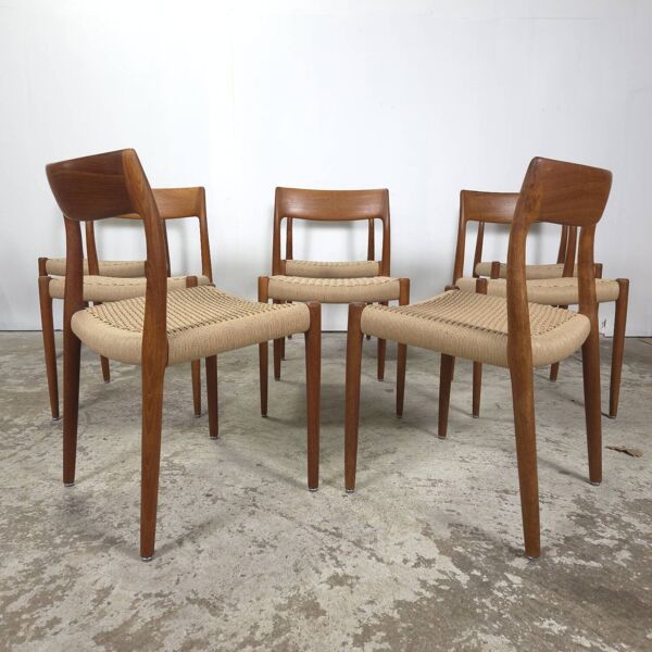 Chaise de salle à manger Niels Møller modèle 77 en teck avec nouvelle corde à papier