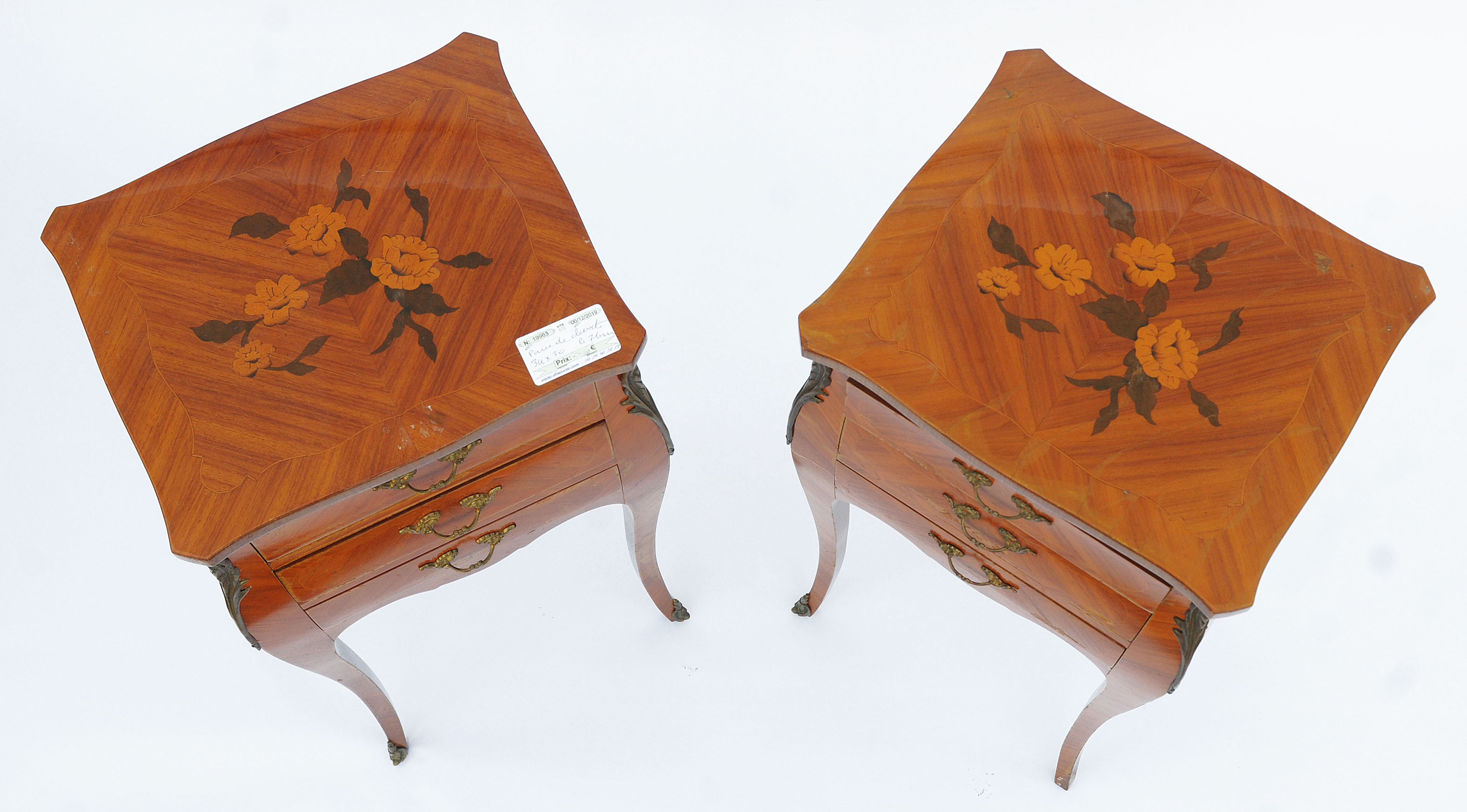 Pair of bedsides in rosewood marquetry