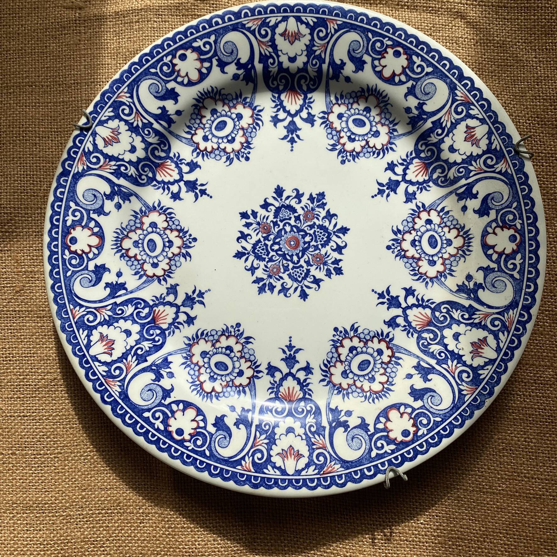 Flat plates Gien Renaissance, wall decoration