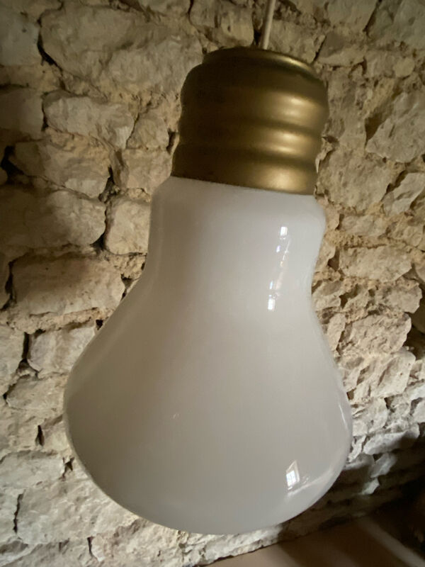 Suspension ampoule