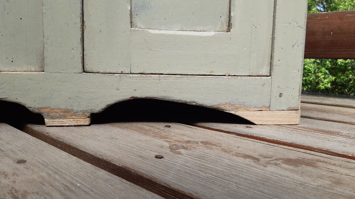 Parisian buffet green patina