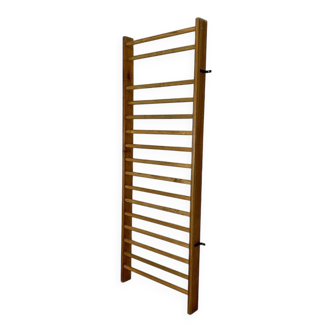 Gymnastics wall bars