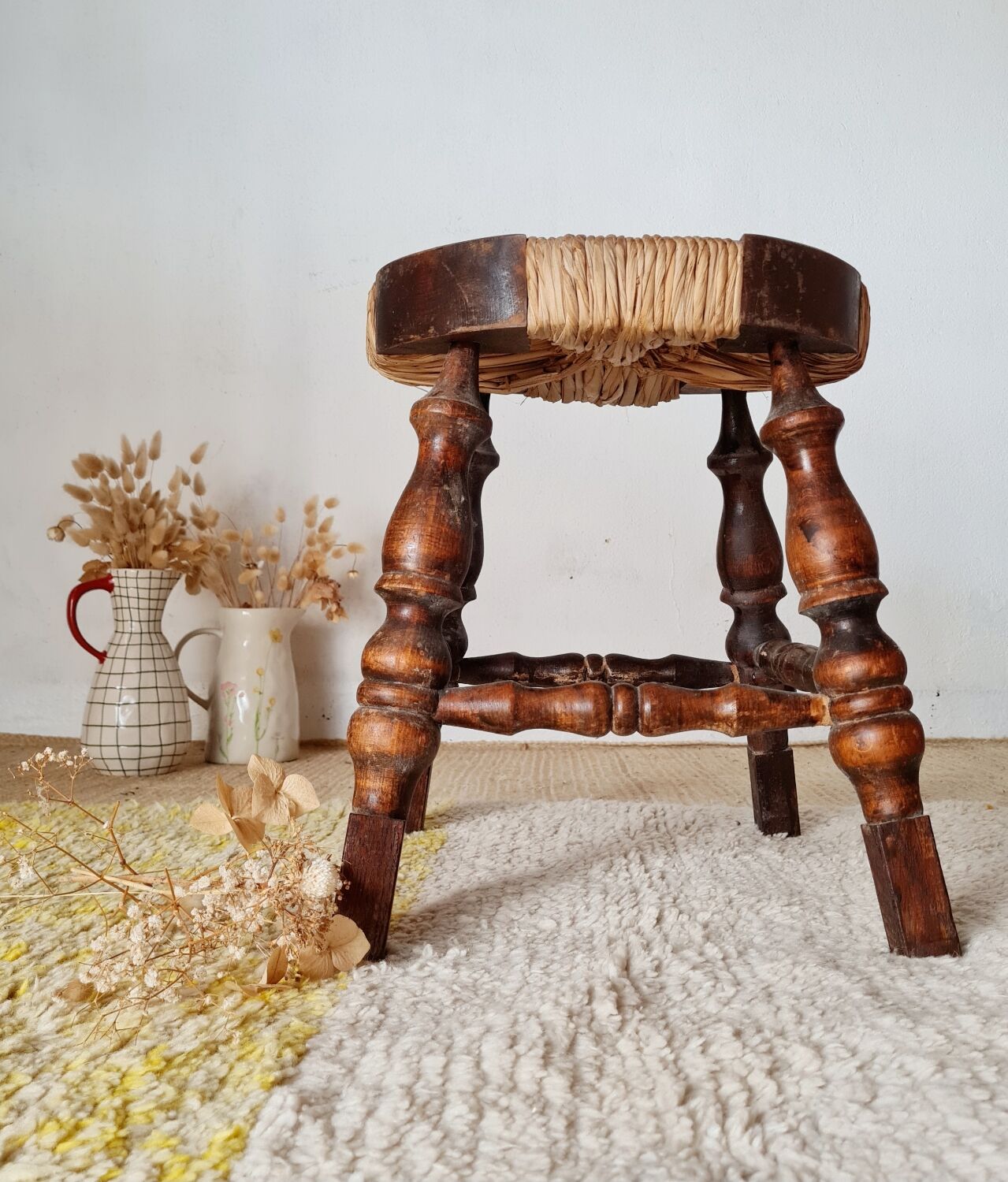 Wood and straw stool - brutalist