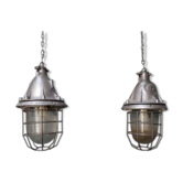 Anciennes lampes d’usine