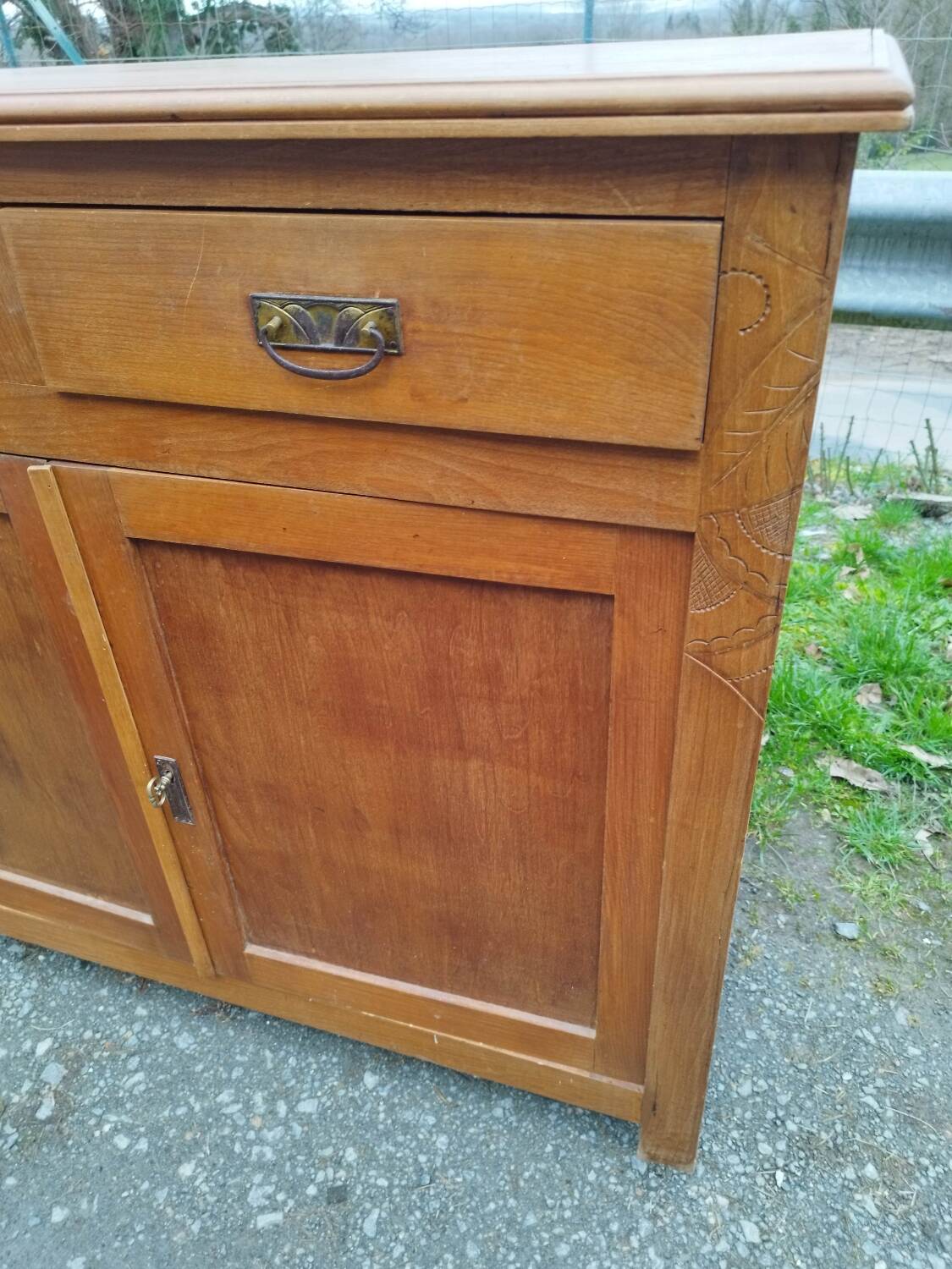 Low sideboard is it Parisian art deco