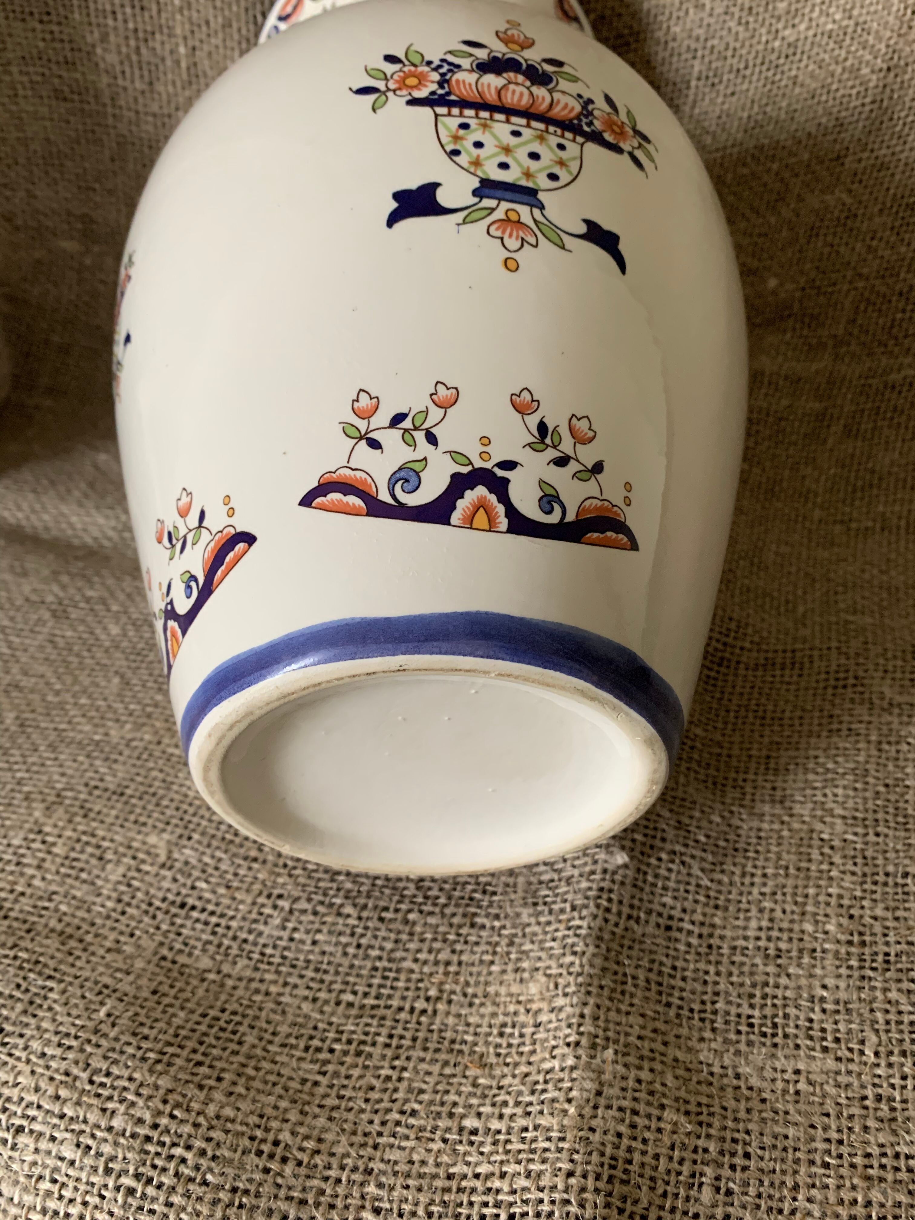Ceramic vase decoration flowers