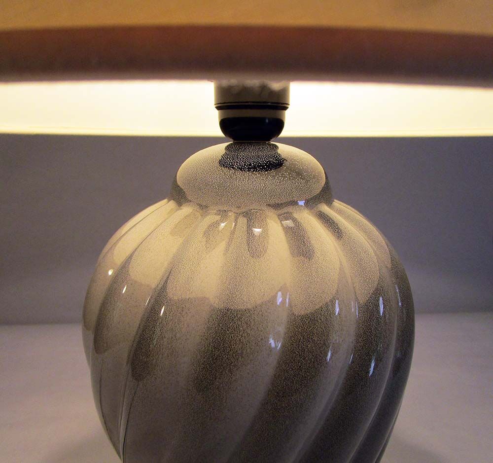 Twisted ceramic lamp