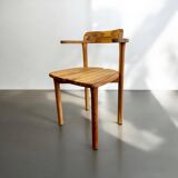 Chaise brutalist en teck