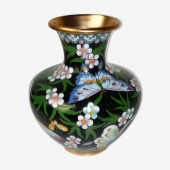 Butterfly partitioned brass vase