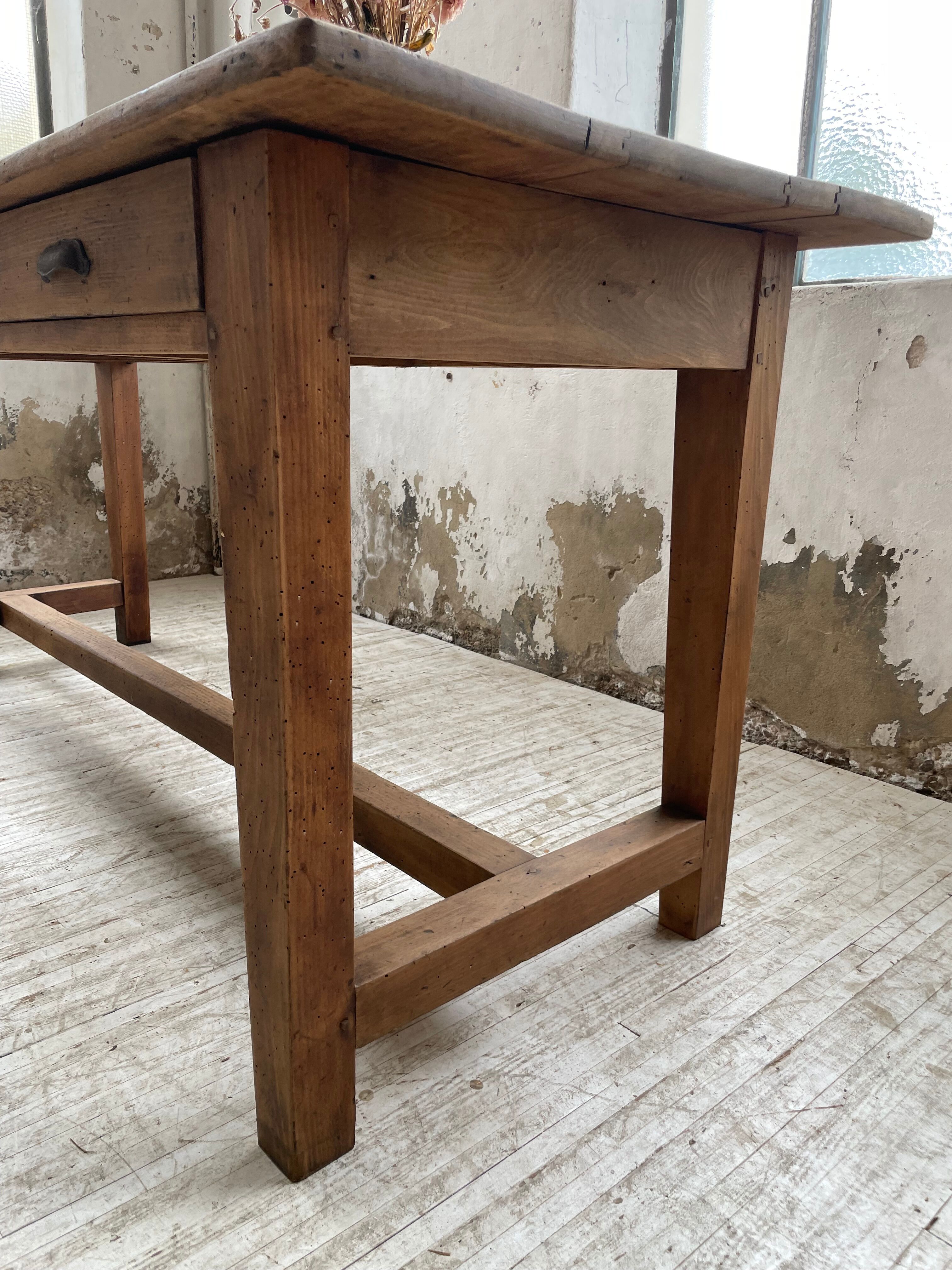 Oak island farmhouse table 2m