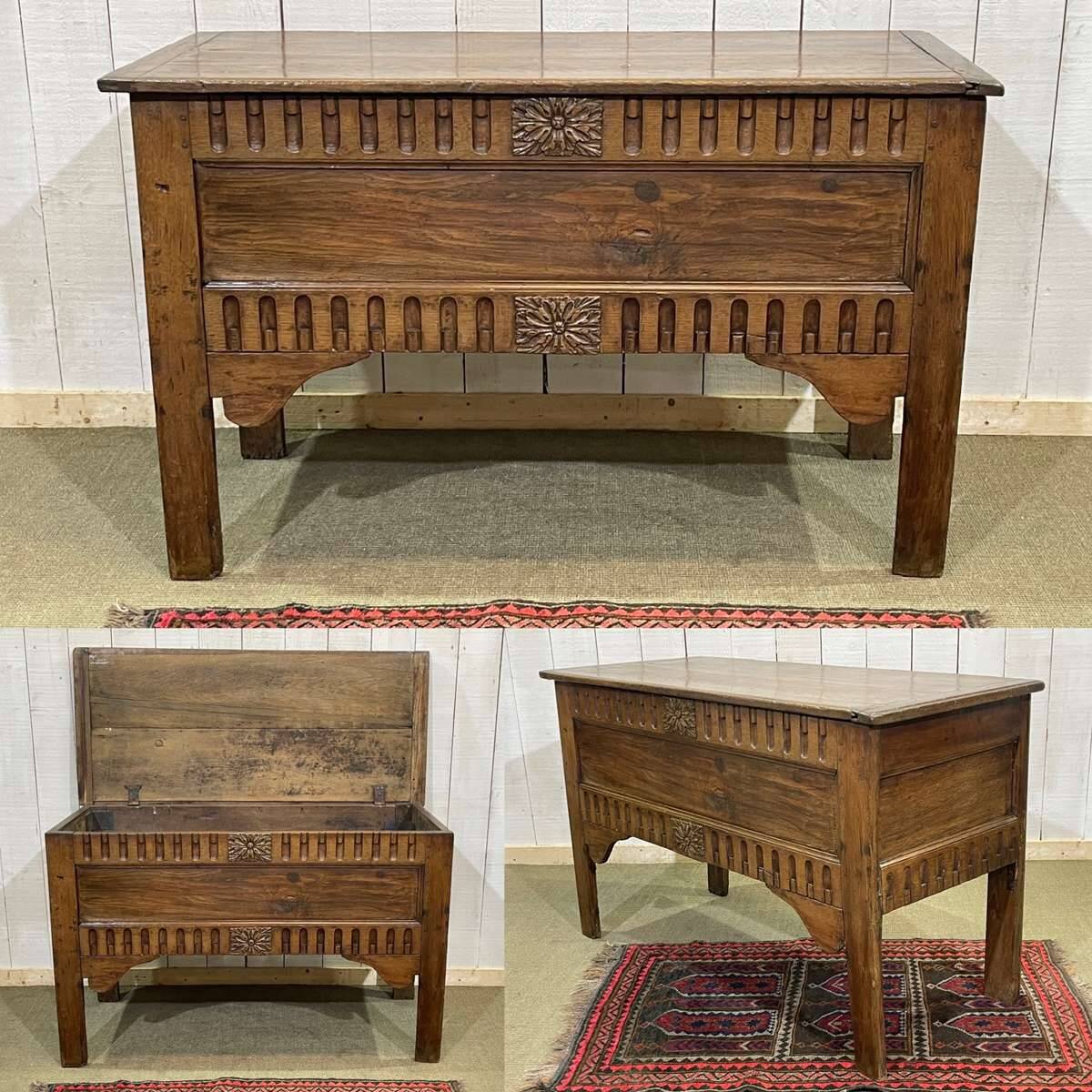 Chest - Oak trunk, 18th century