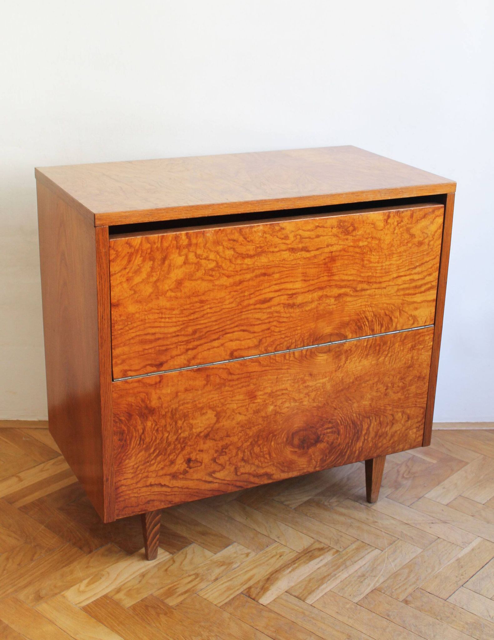 Commode des années 1950