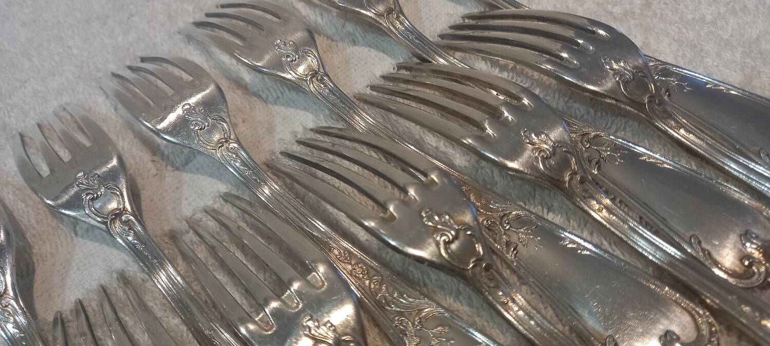 11 silver plated dessert forks, Ercuis LXV 29, 18.9cm
