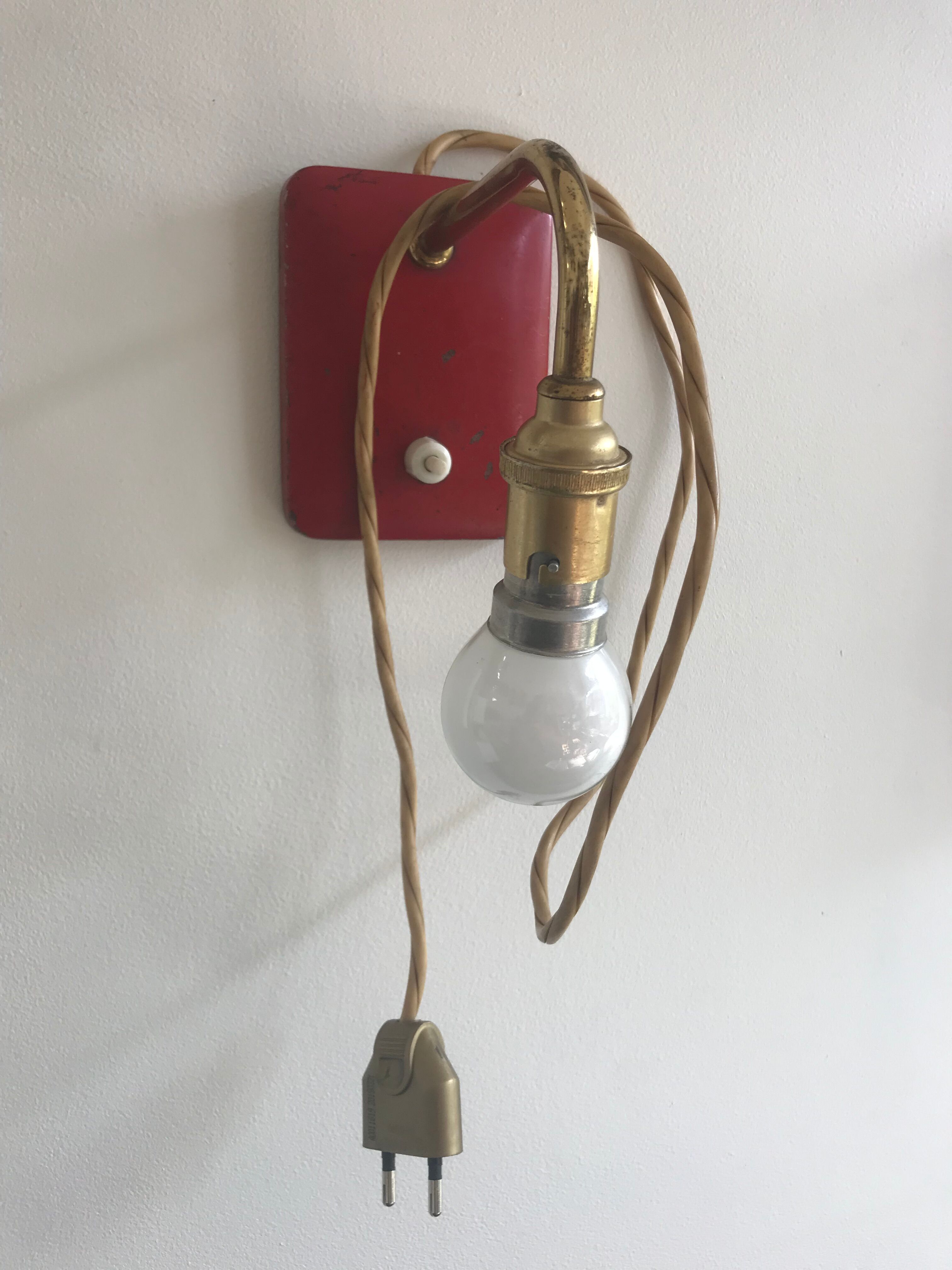 Wall lamp
