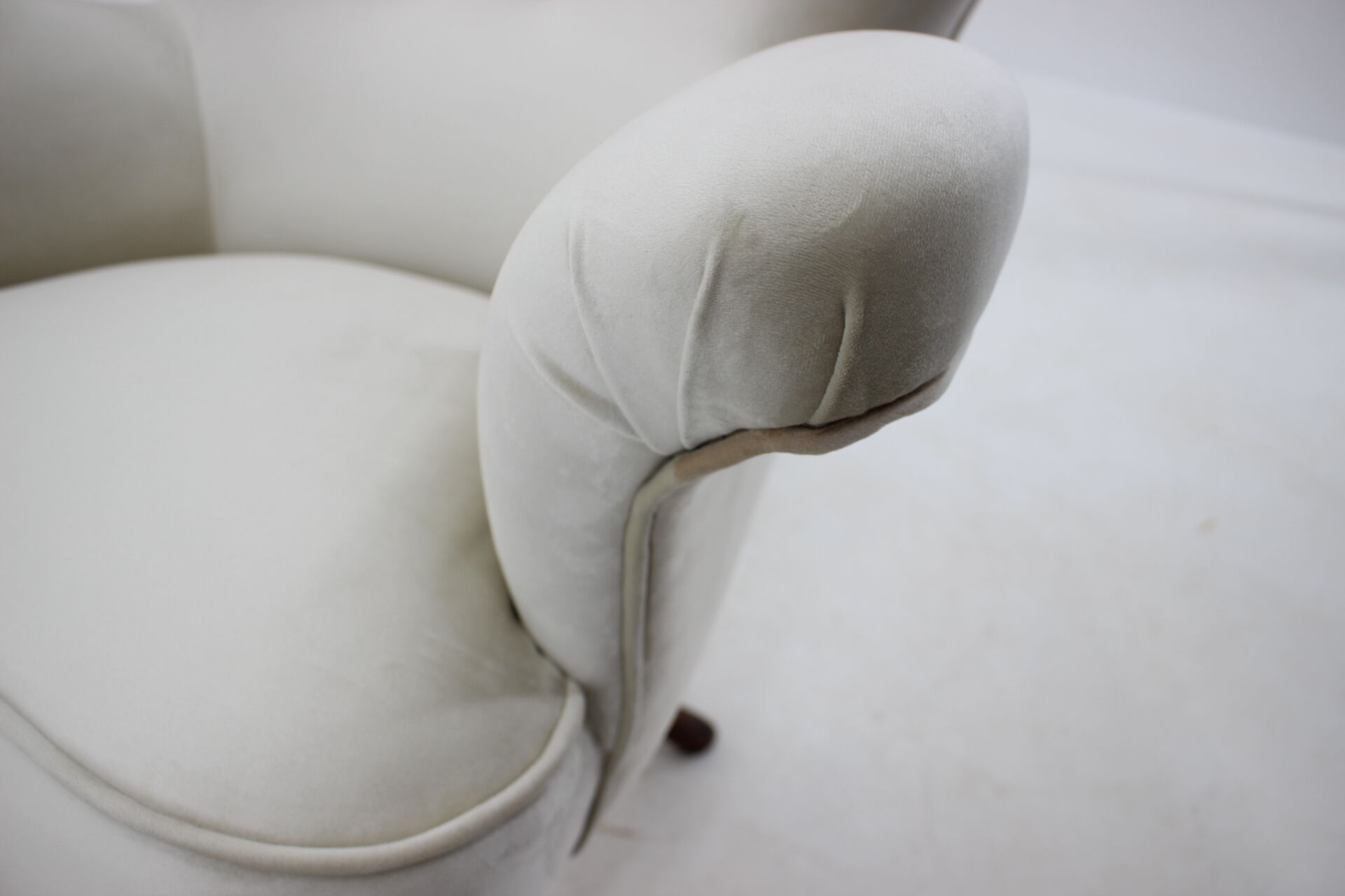 1900s antique curved armchair