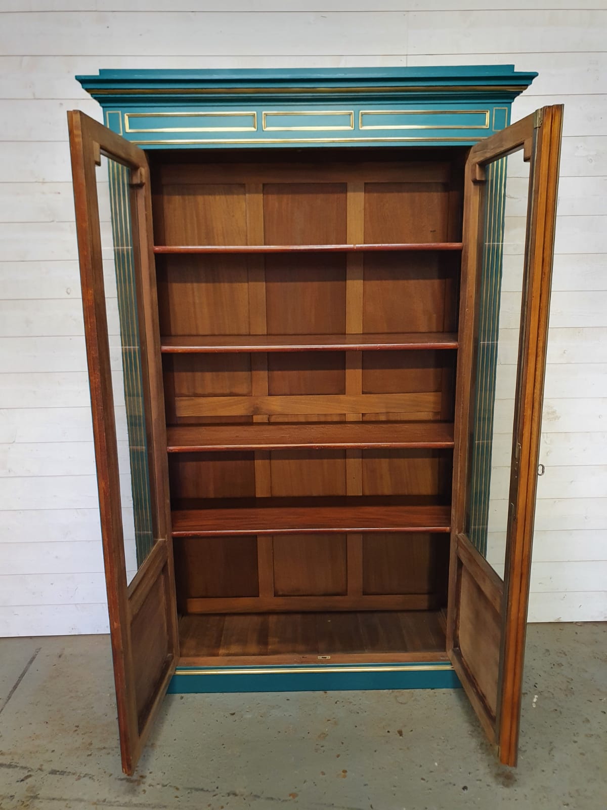 Napoleon III showcase