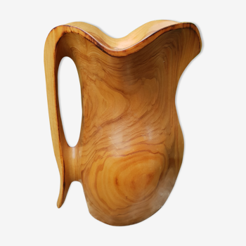 Pitcher in olive tree 1970