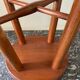 Tabouret en bois verni