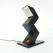 Lampe ZigZag par Shui L.D.Chan pour Massive-Elite, Belgique, 1984