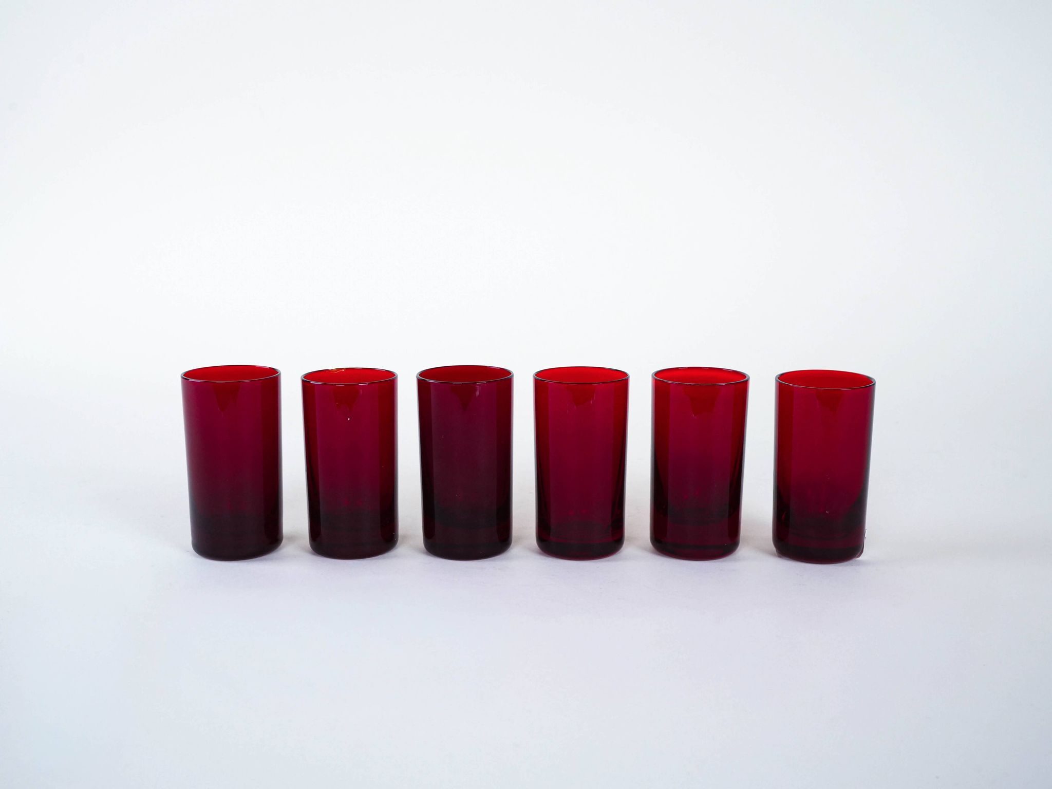 Set of ruby-coloured glasses, Italian design, 1970s, made in Italy