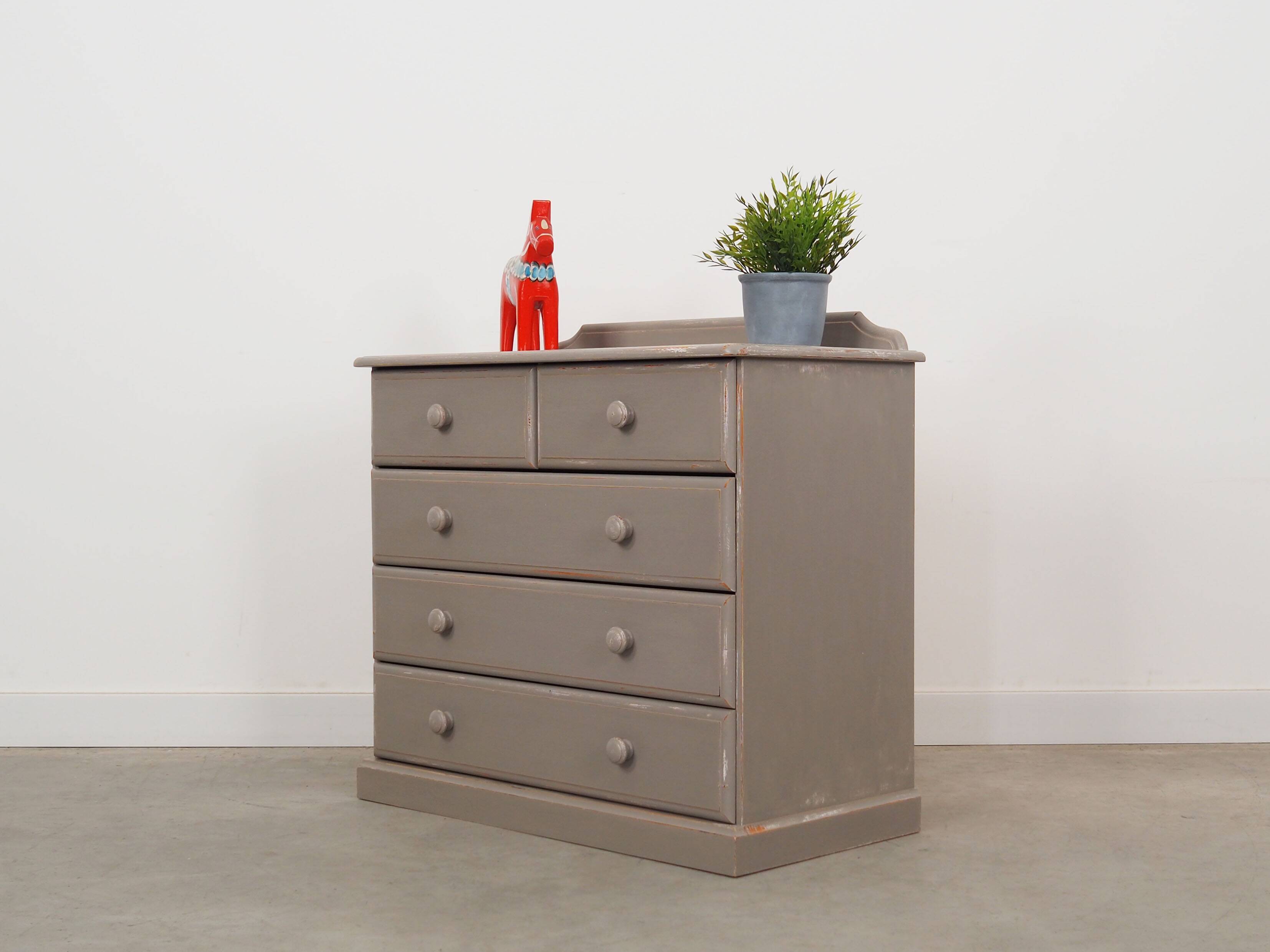Commode en pin, design danois, années 1960, production : Danemark