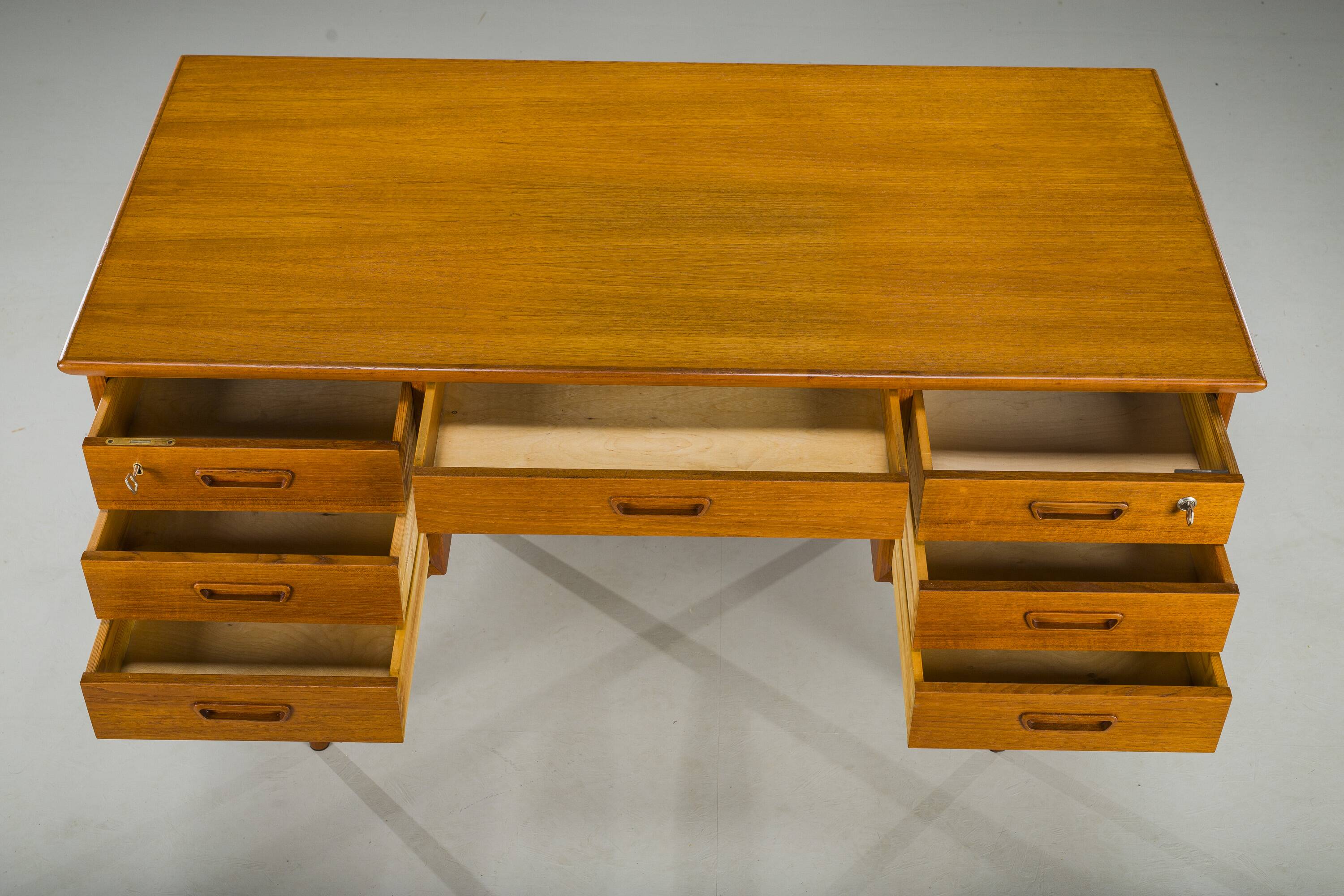Mid-Century Modern Danish Teak Desk, 1960s