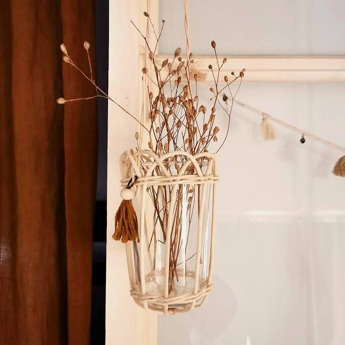 Rattan hanging vase "Neolie"