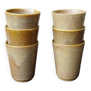 Tasses en grès vintage