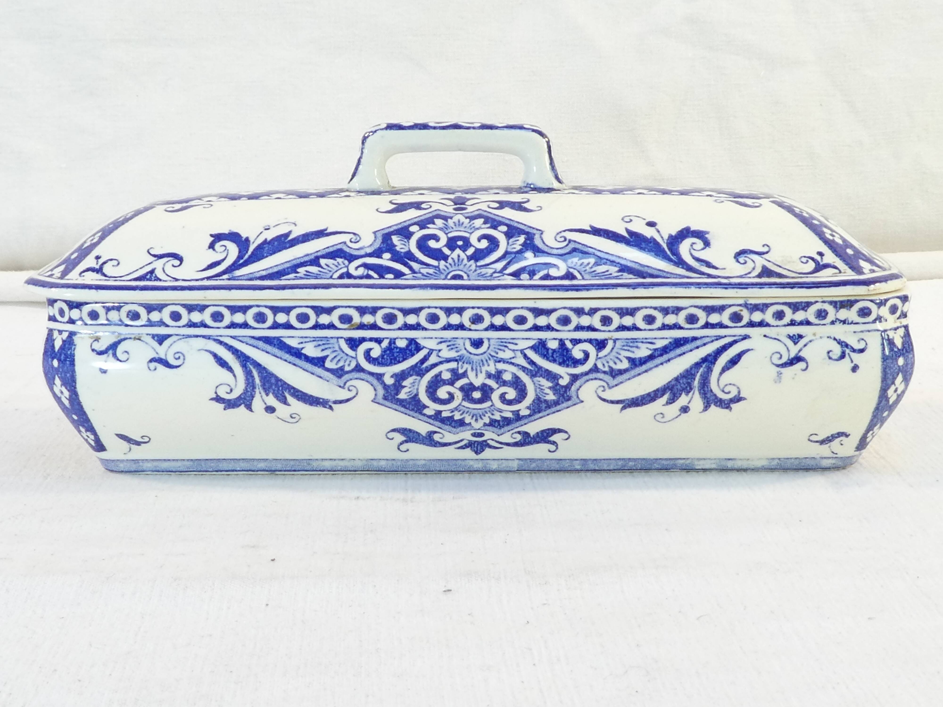 Old soap holder formose u and c sarreguemines and digoin
