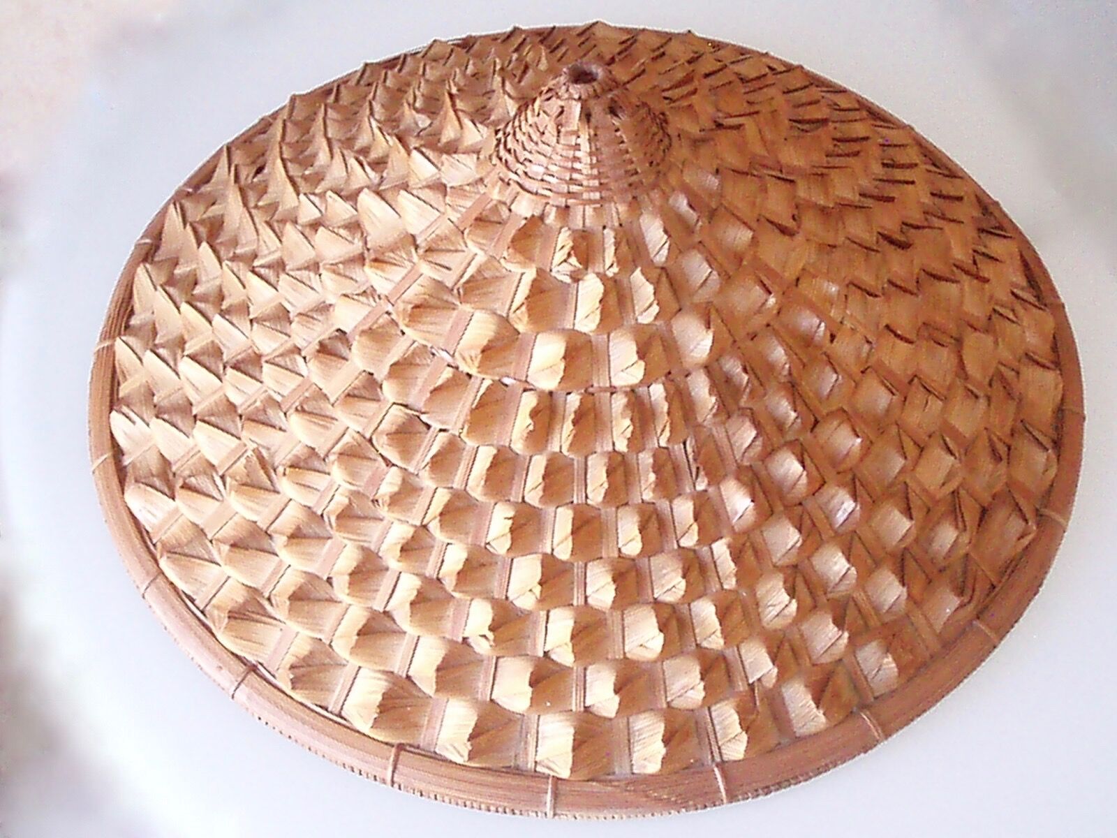 Pair of vintage rattan suspensions