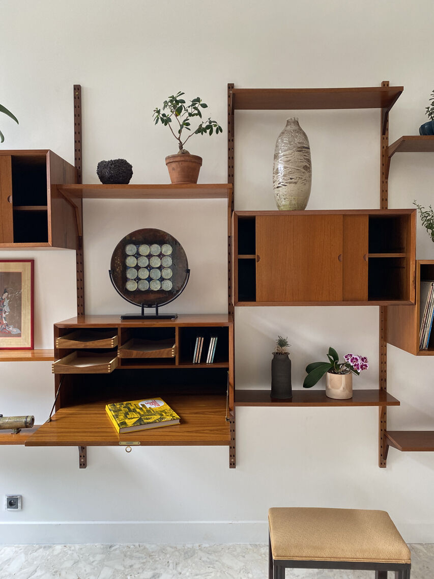 "Royal System" set of 4 teak columns, by Poul Cadovius 1970
