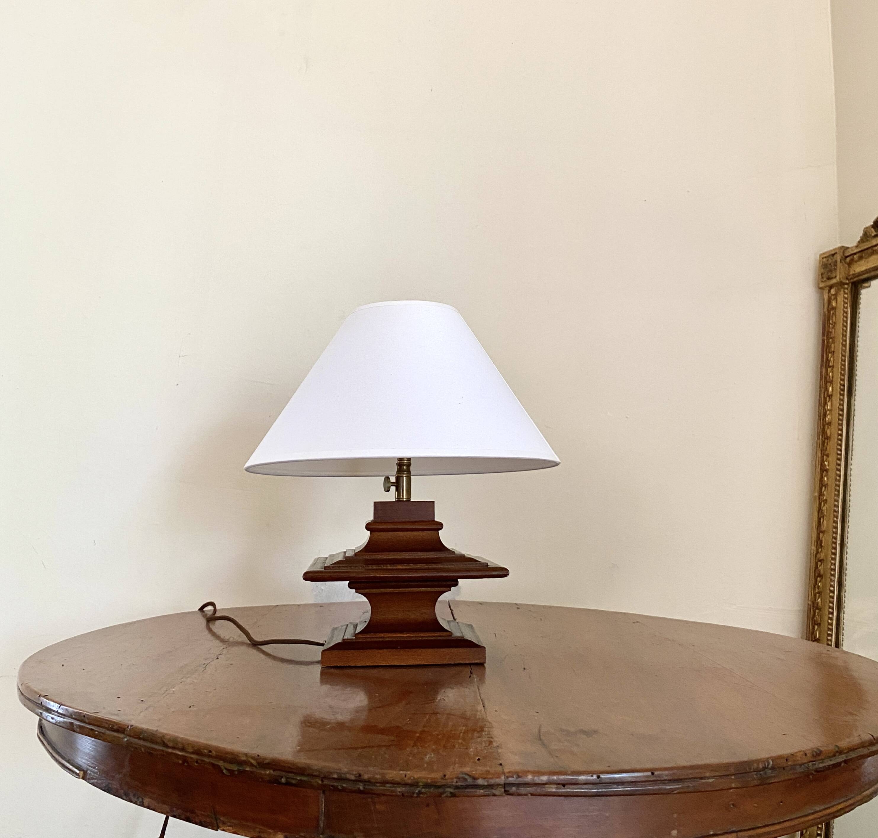 English lamp, fabric cable, cotton lampshade