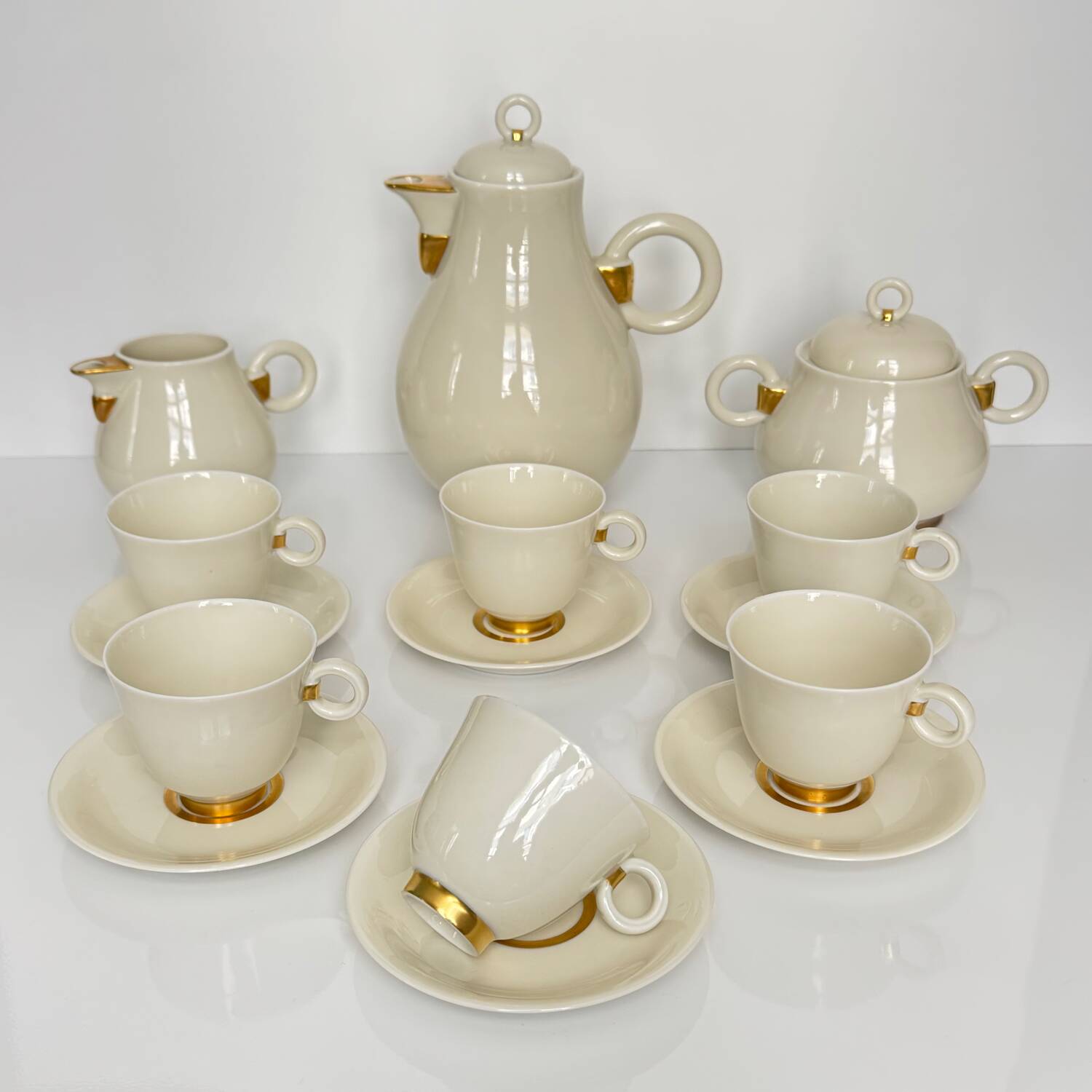 Art Deco style coffee and tea service, Ruhlmann model, Maison Vignaud, Limoges