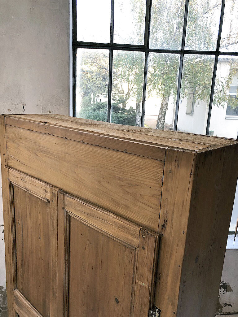 Pine good-food cabinet