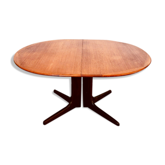 Scandinavian table in solid teak from the 60s