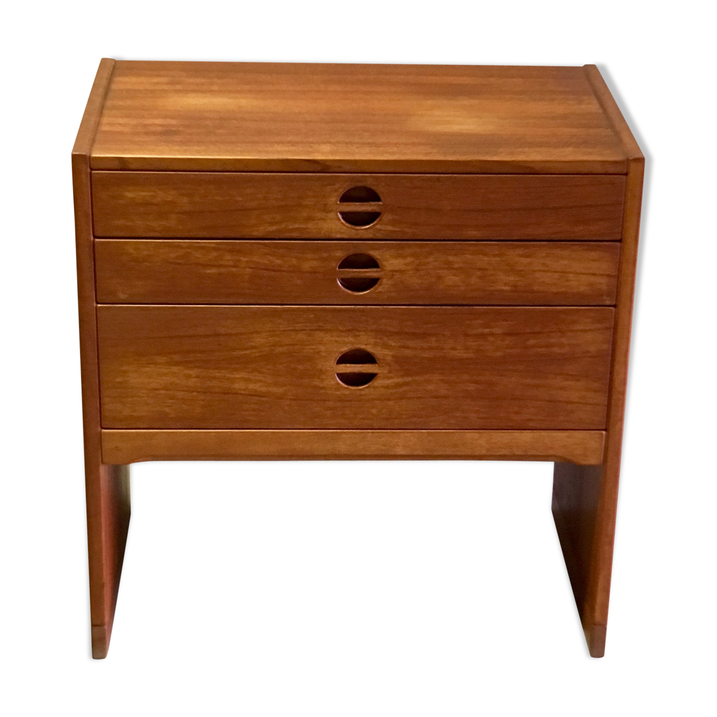 teak dresser 60