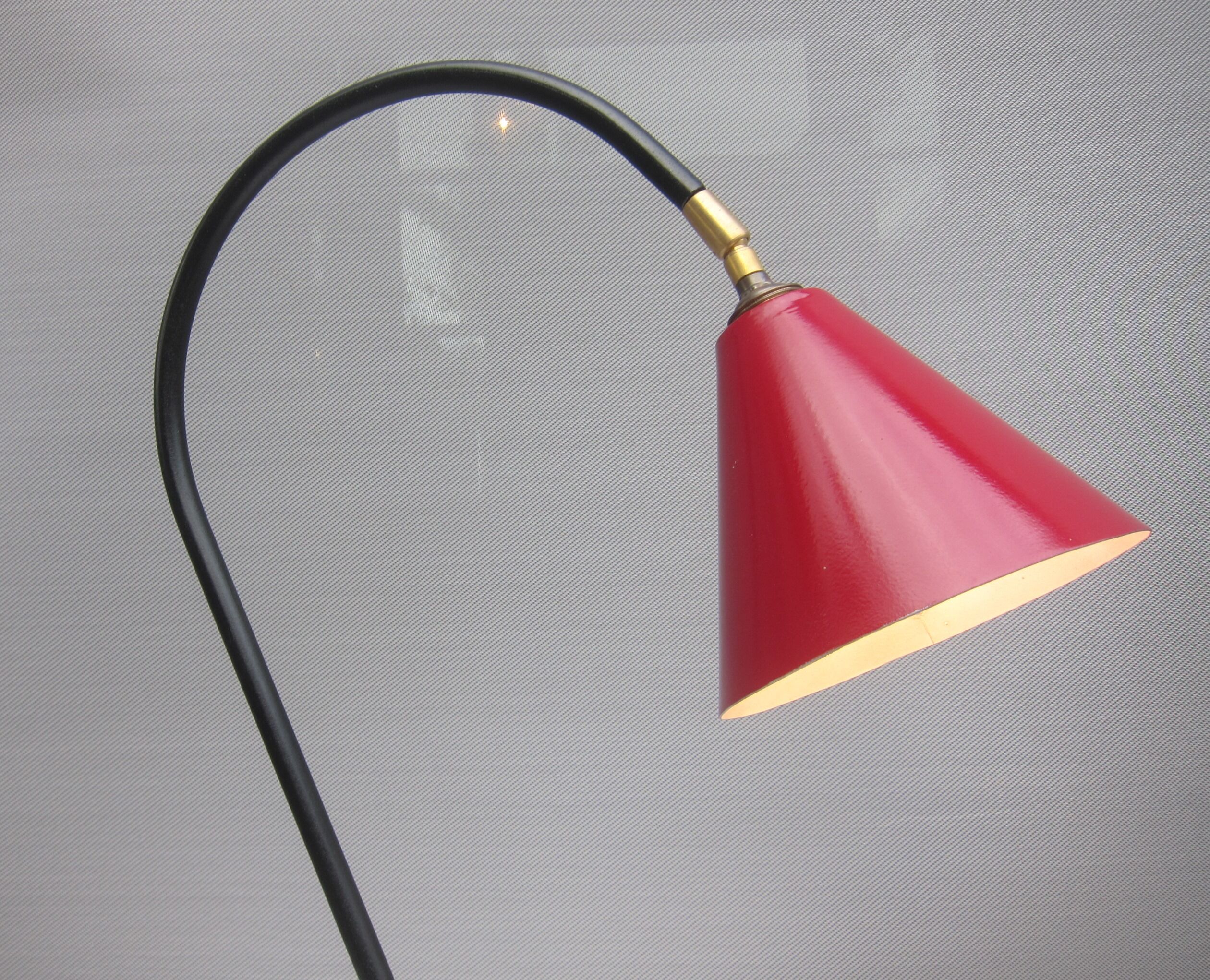 Tripod bedside lamp red Sputnik