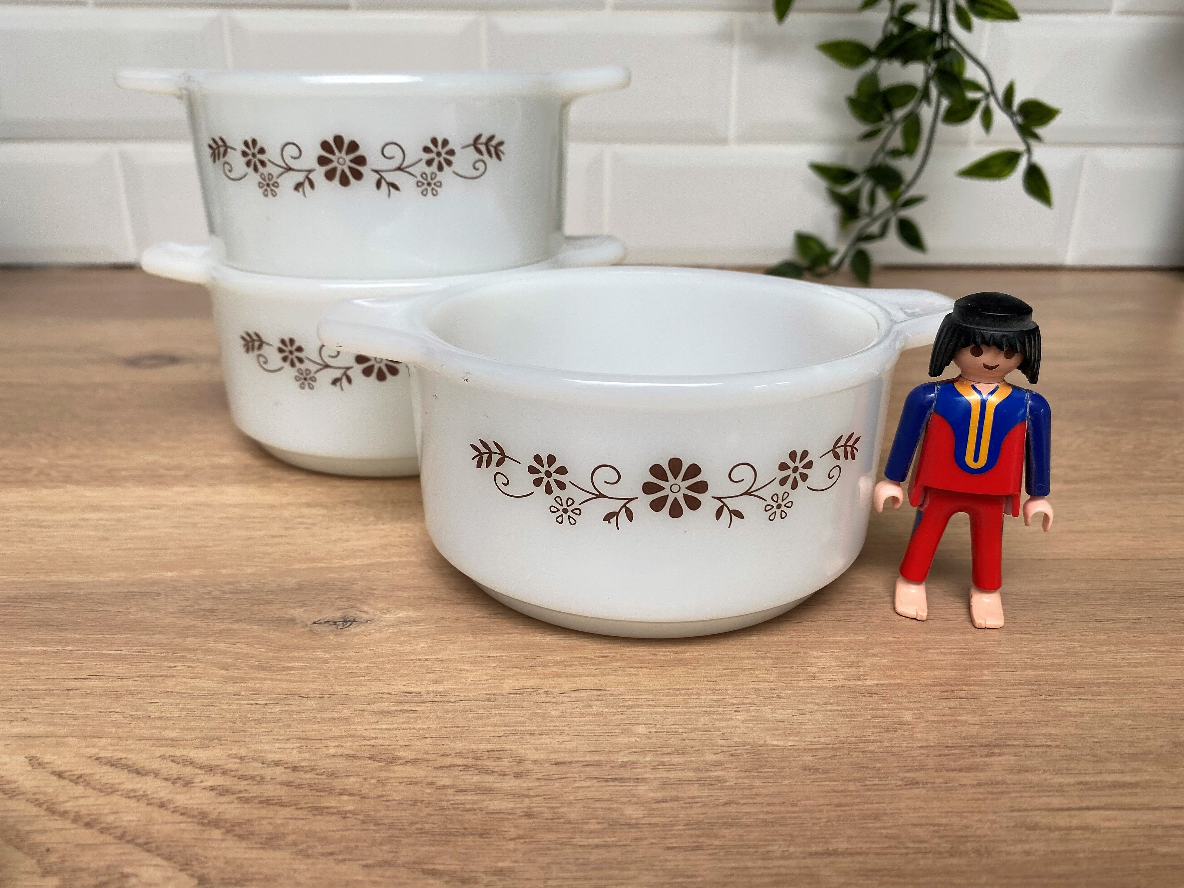 3 bowls, Pyr-o-rey ramekins