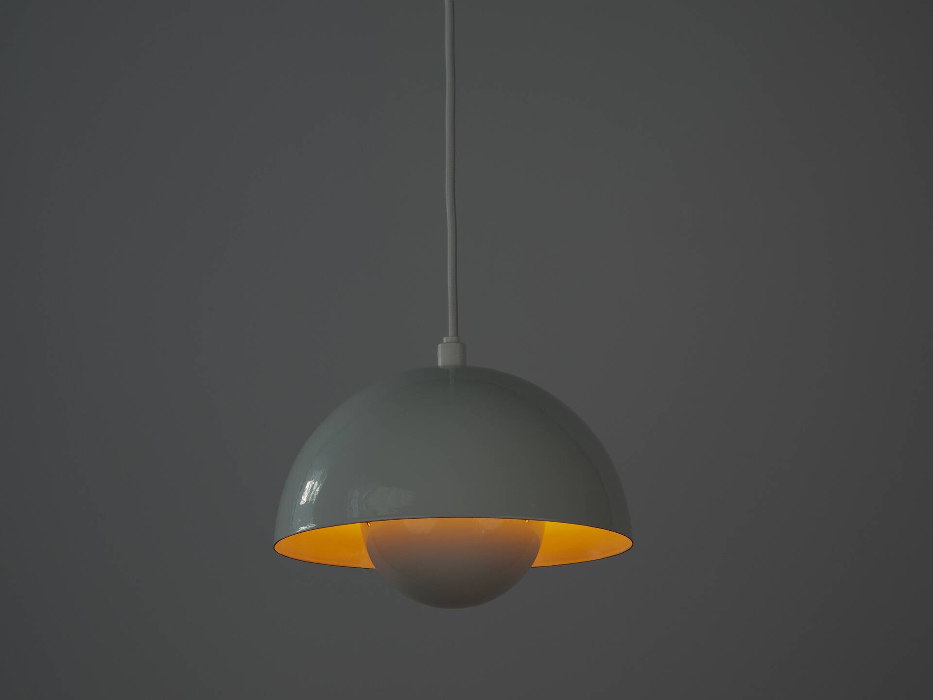 Paire de suspensions vintage danoises Floweport par Verner Panton, Louis Poulsen, 1968