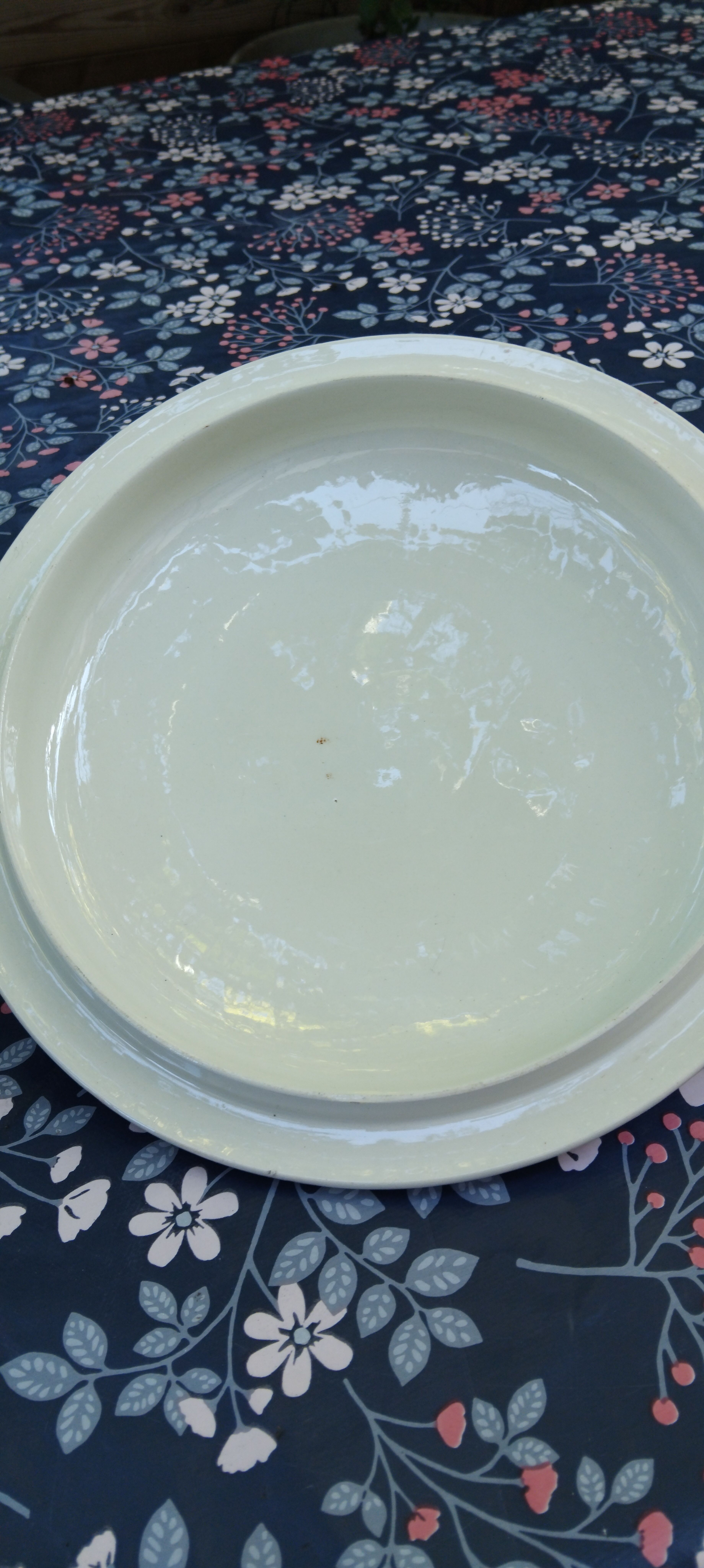 Old ceramic soup tureen Lunéville KG pattern Queen Marguerite