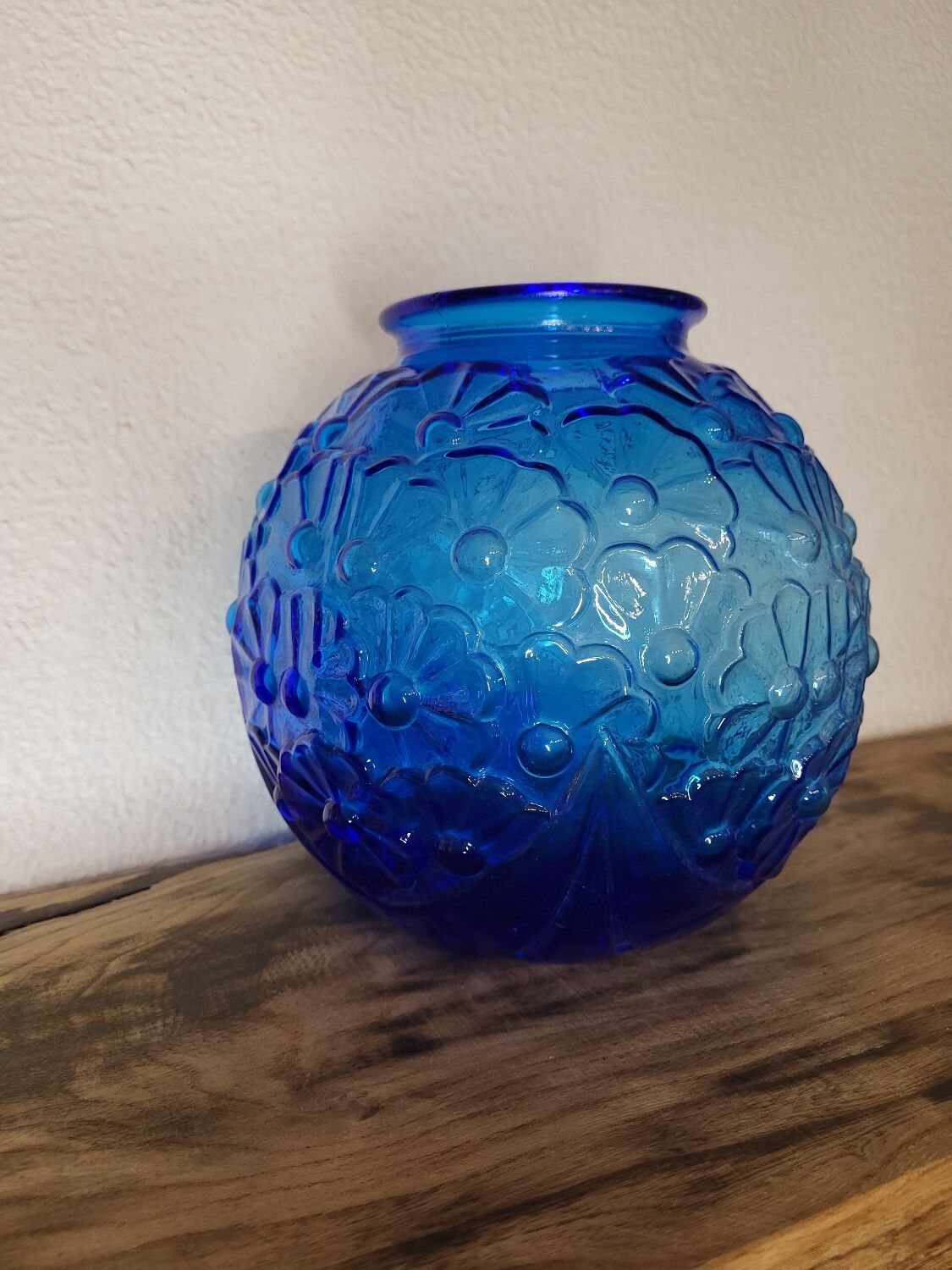 Art deco ball vase