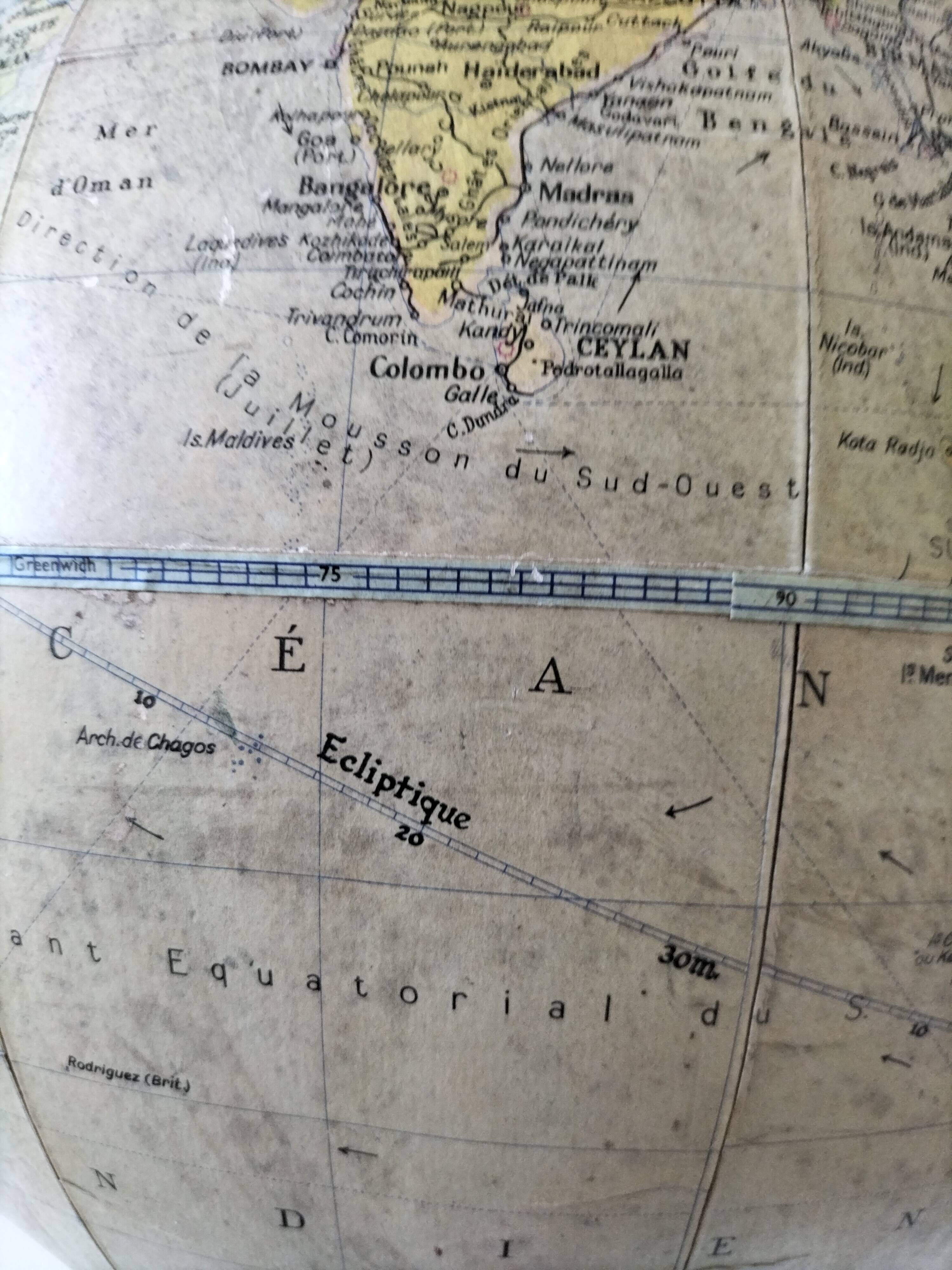 Vintage Globe Taride Maps – 1960