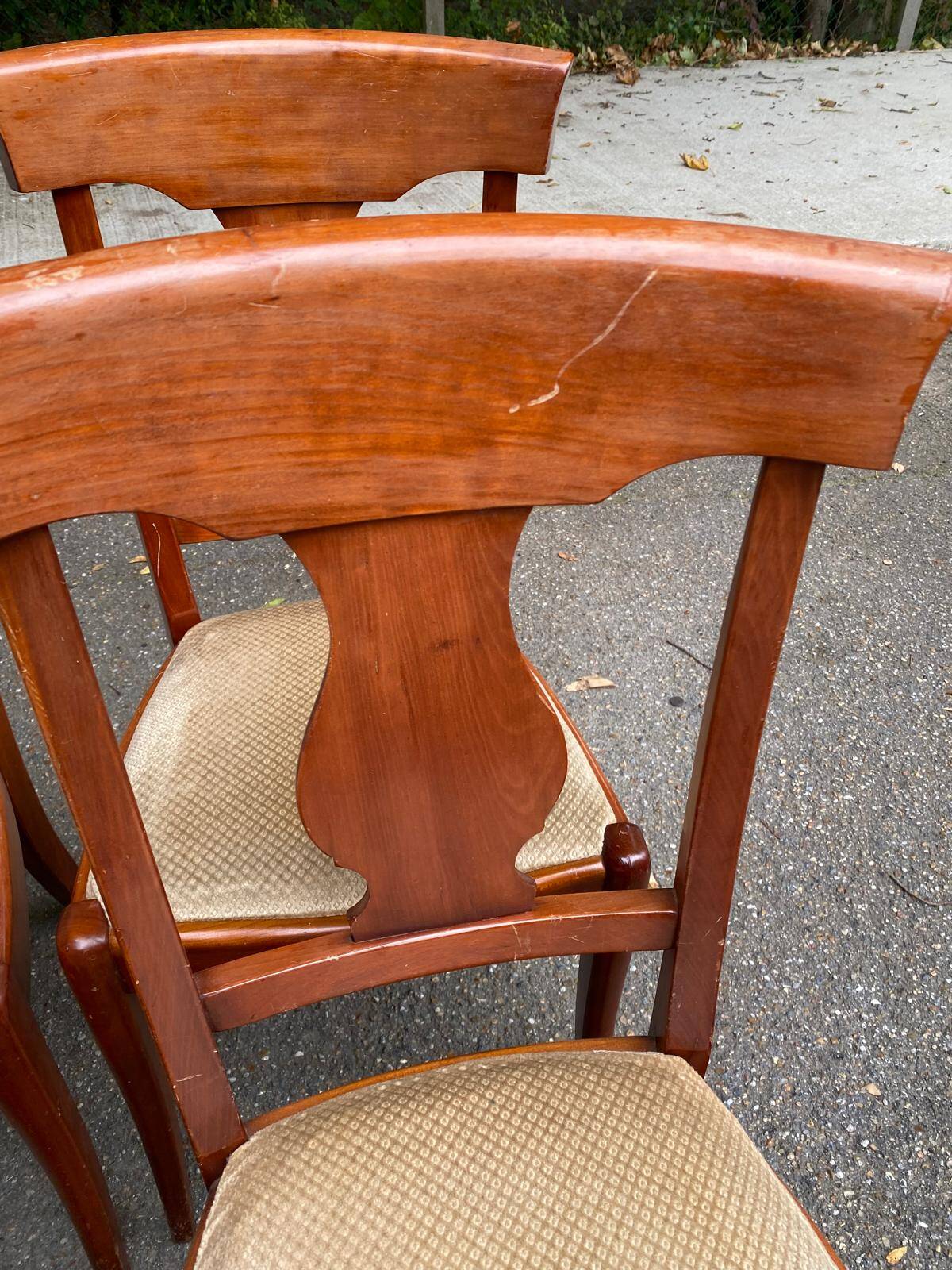 4 Landes chairs with solid wood crossbars and beige velvet fabric