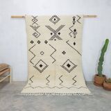 Moroccan berber wool rug 225 x 150 cm